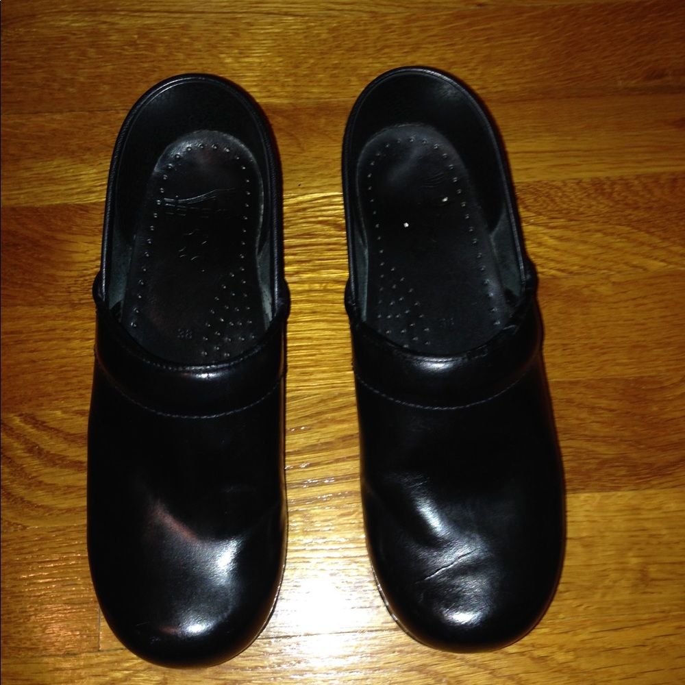 Black Dansko Clogs size 38